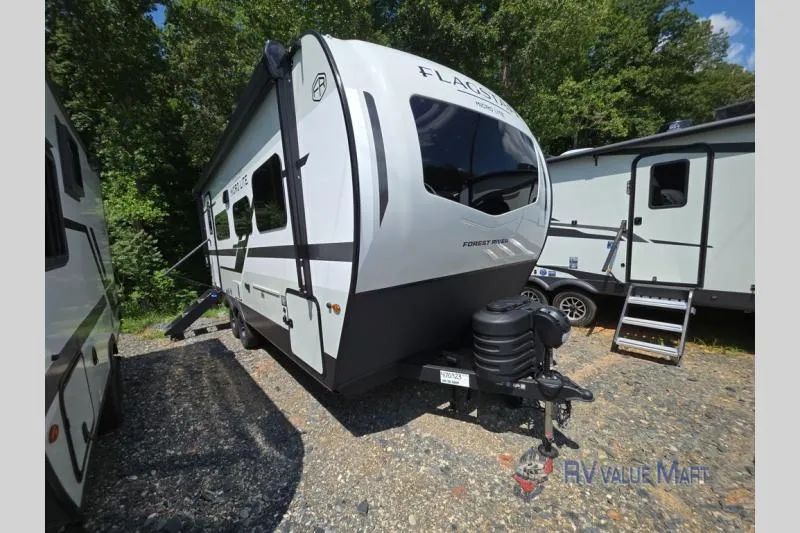 2027 Forest River Flagstaff Micro Lite 22FBS - Photo 3