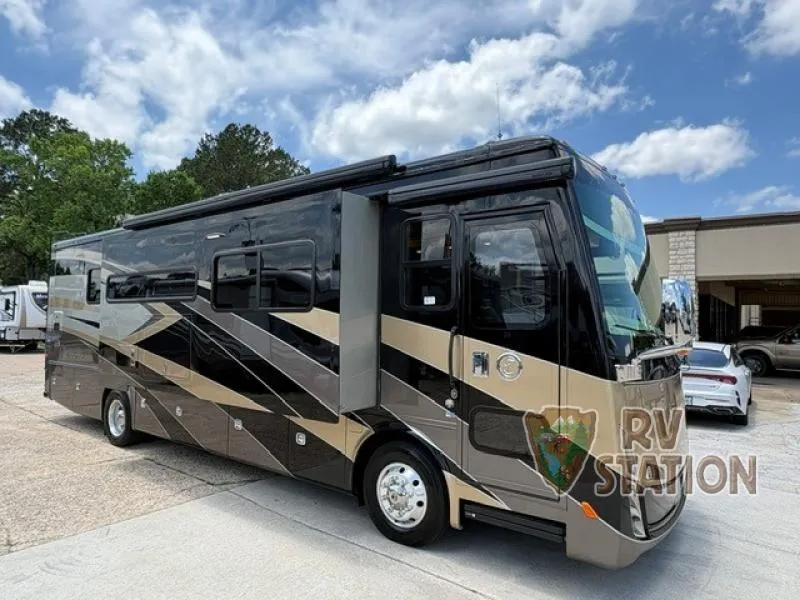 2022 Tiffin Allegro Breeze 33 BR - Photo 2