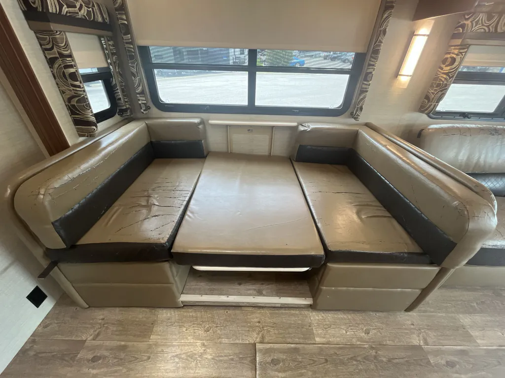 2018 Jayco Precept 35S, Photos photo 7