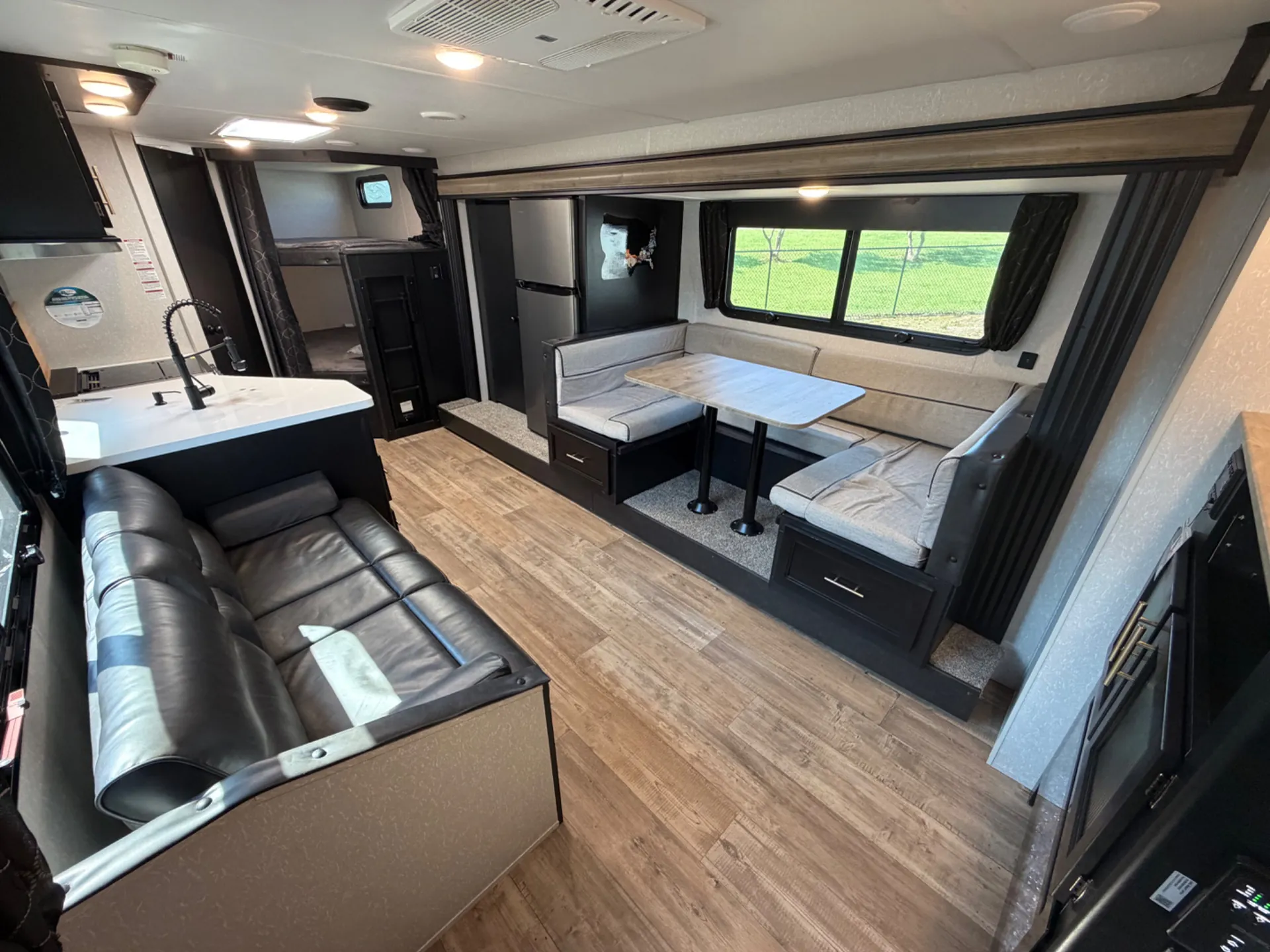 2022 Forest River Cherokee Grey Wolf Black Label 26BRBBL - Photo 3