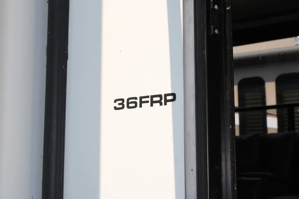 2017 Forest River Sabre 36FRP, Photos photo 9