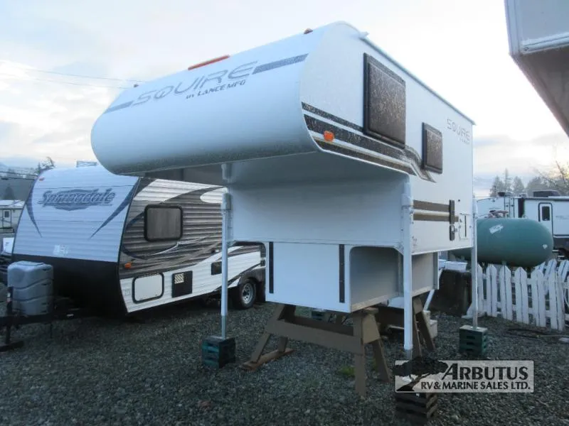 2026 Lance Squire Truck Campers SQ610 - Photo 3