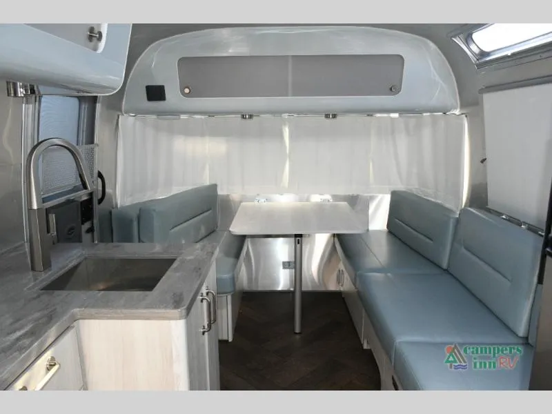 2026 Airstream International 27FB - Photo 3