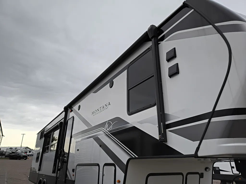 2024 Keystone Montana High Country 381TB, Photos photo 34
