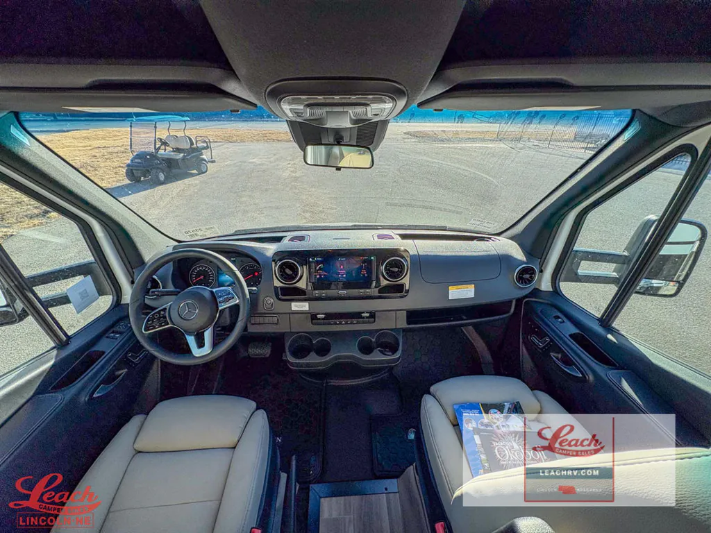 2025 Tiffin Wayfarer 25 XRW, Photos photo 11