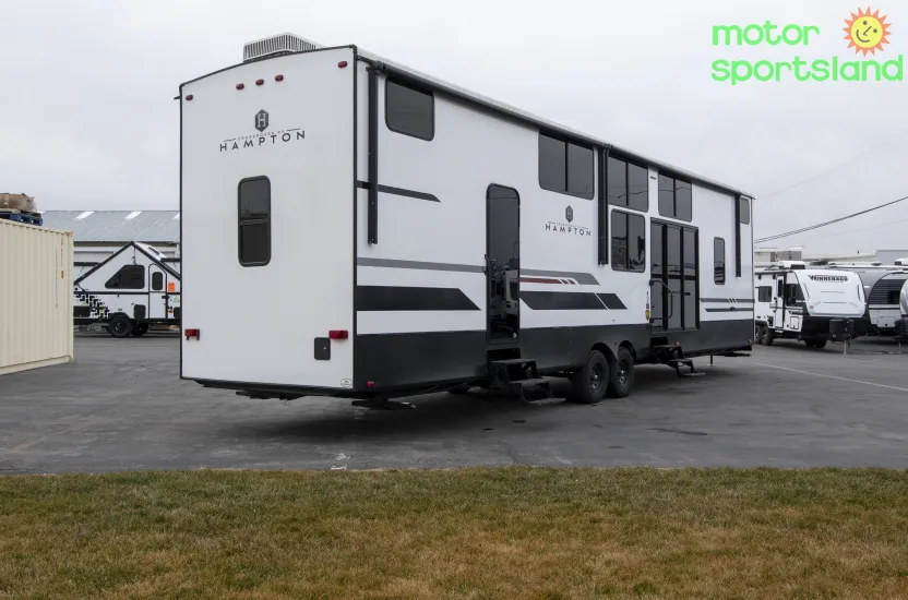 2026 Keystone Hampton 410 - Photo 3