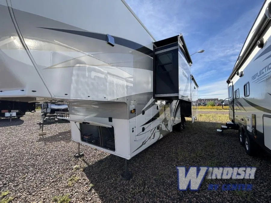 2021 Redwood RV Redwood 3901WB - Photo 3