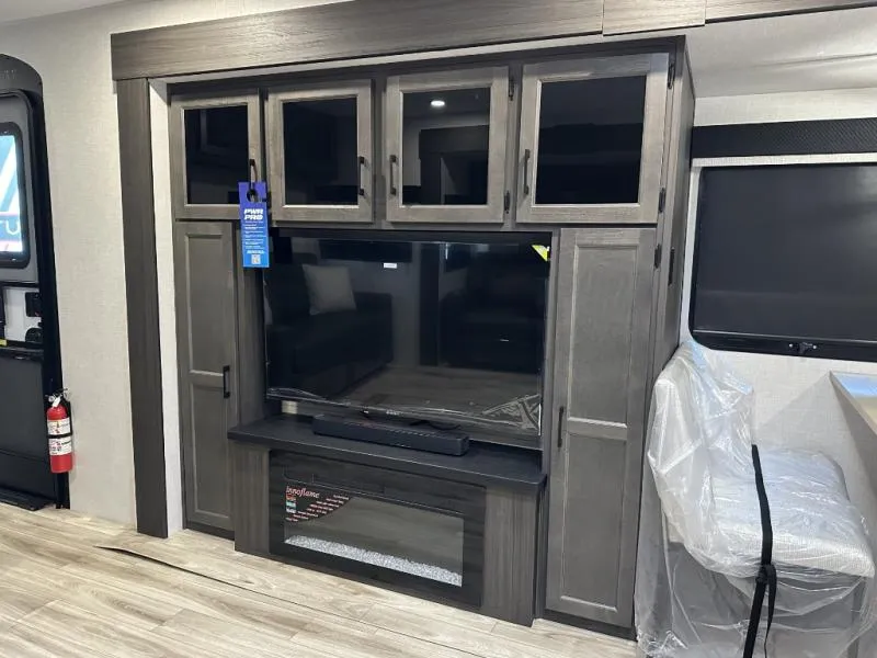 2026 Venture RV SportTrek Touring Edition 336VRK - Photo 3