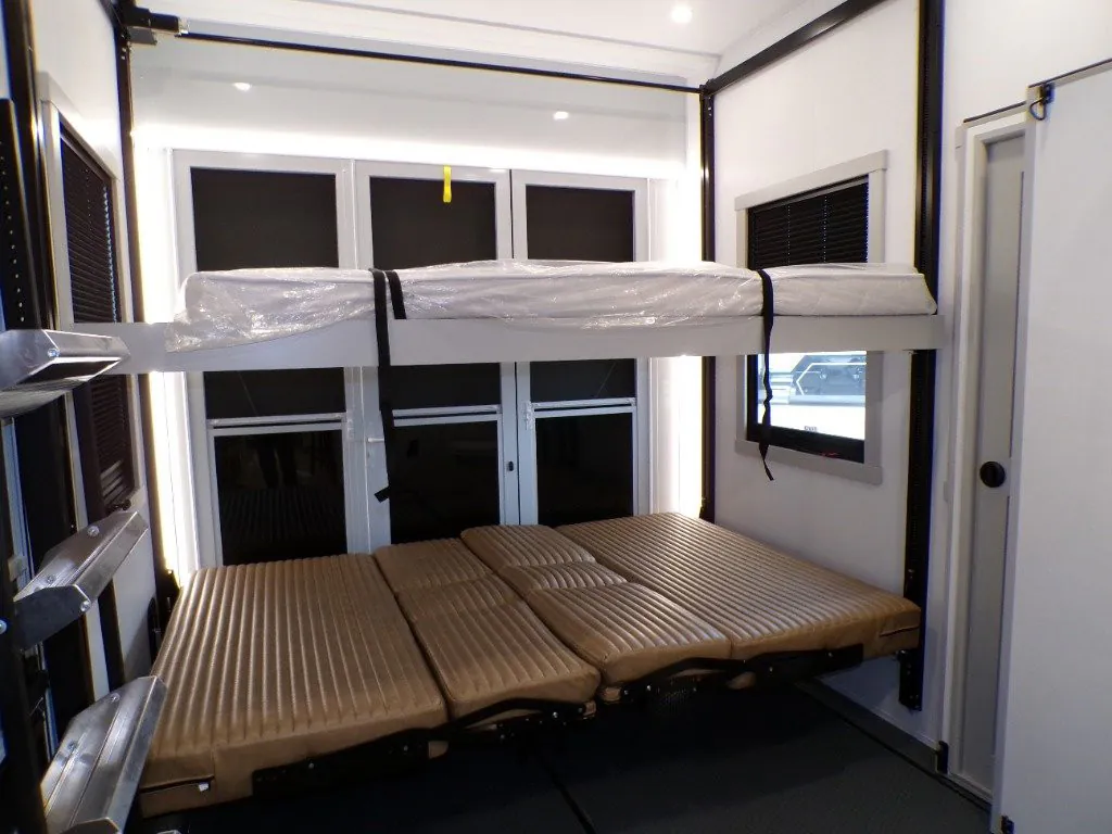 2026 Brinkley Model G 3520, Photos photo 42