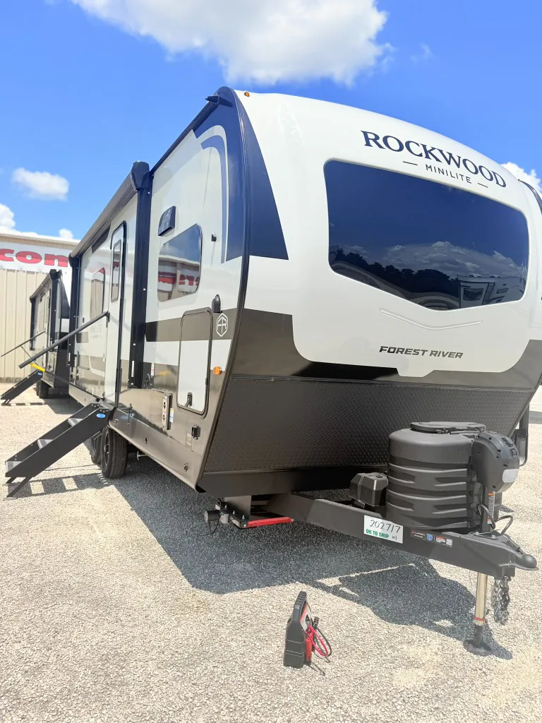 2027 Forest River Rockwood Mini Lite 2523MBR