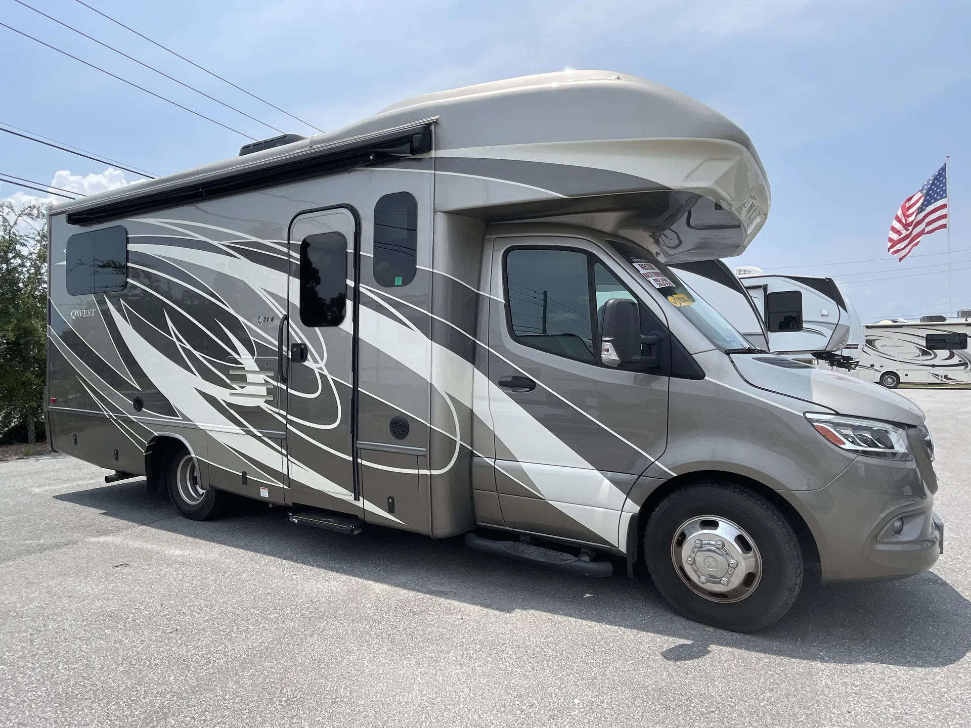 2022 Entegra Coach Qwest 24N dealer photo 1 from Camping World