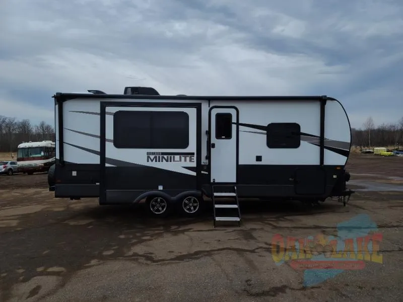 2025 Forest River Rockwood Mini Lite 2518S - Photo 2