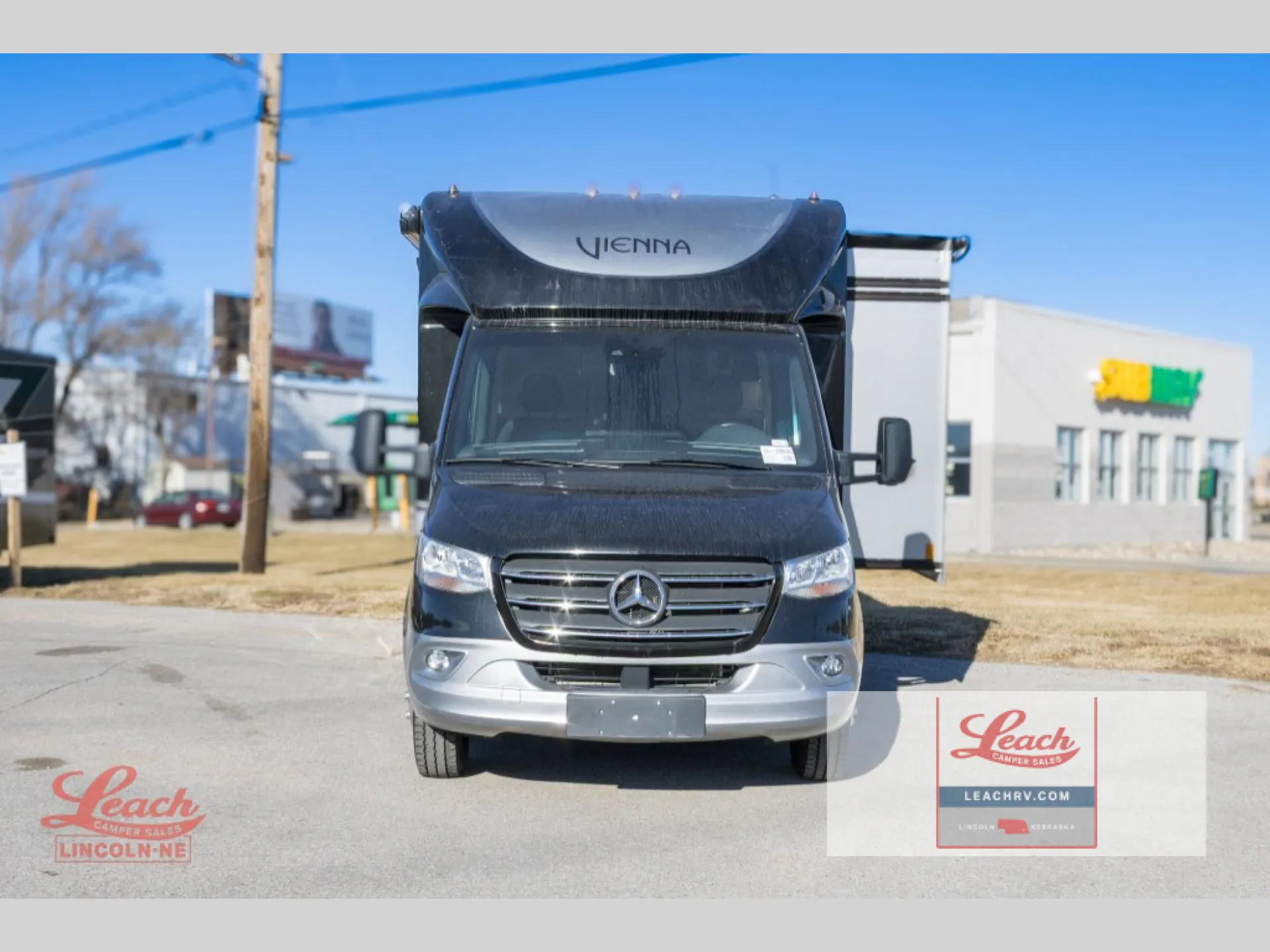 2023 Renegade RV Vienna 25TBN - Photo 3