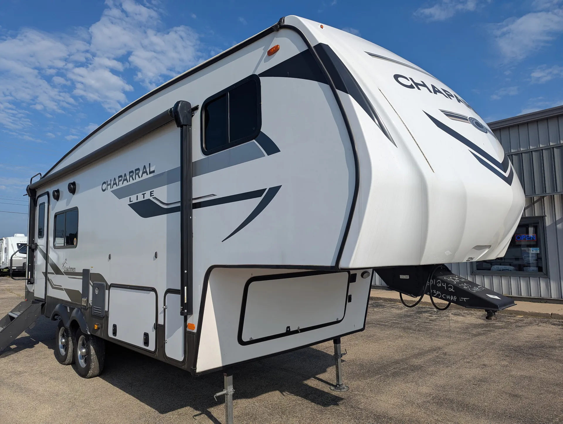 2024 Coachmen Chaparral Lite 235RK - Photo 2