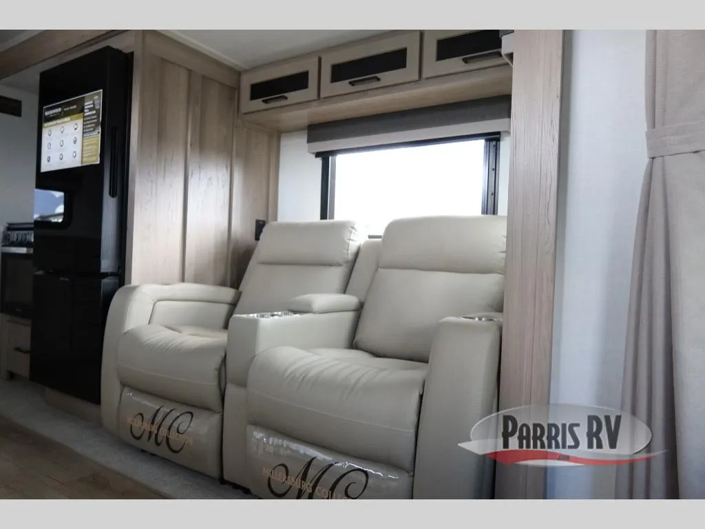 2026 Forest River Rockwood Mini Lite 2522FB - Photo 4