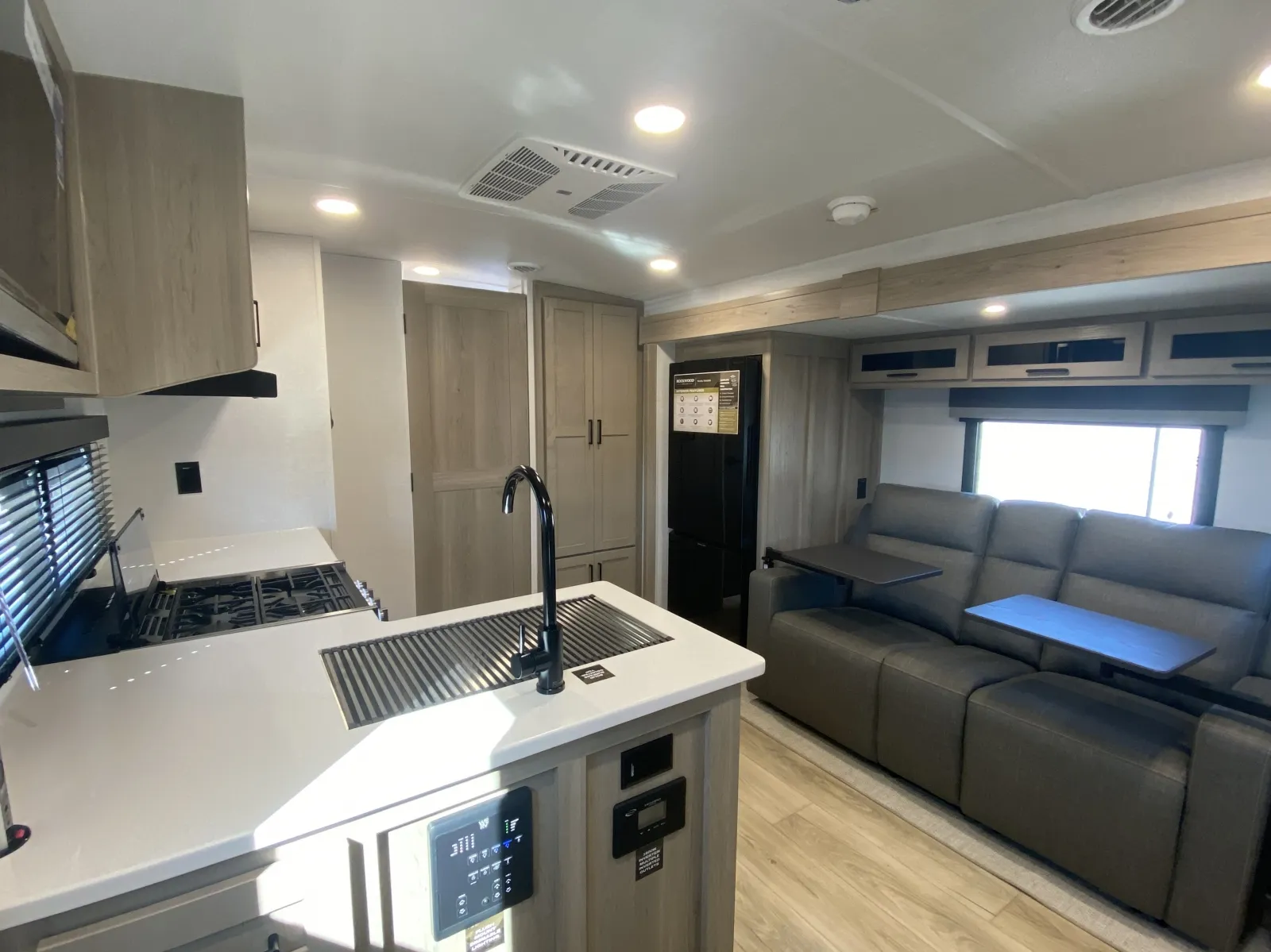 2026 Forest River Rockwood Mini Lite 2513S — Photo 5