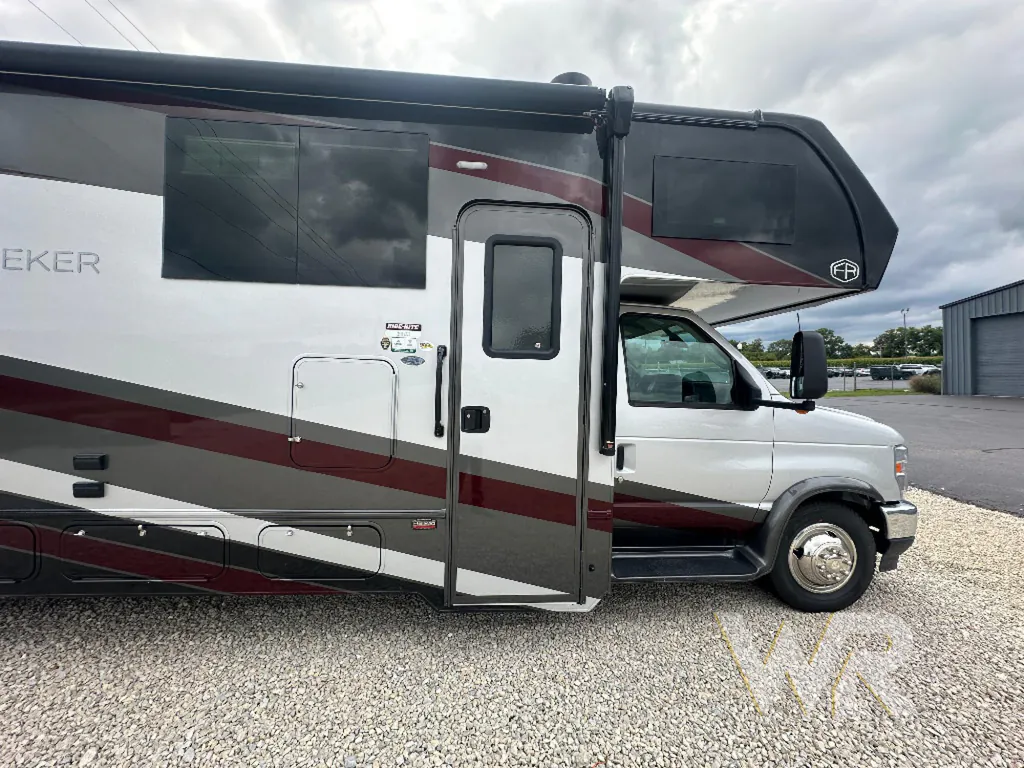 2027 Forest River Sunseeker 3150S, Photos photo 22