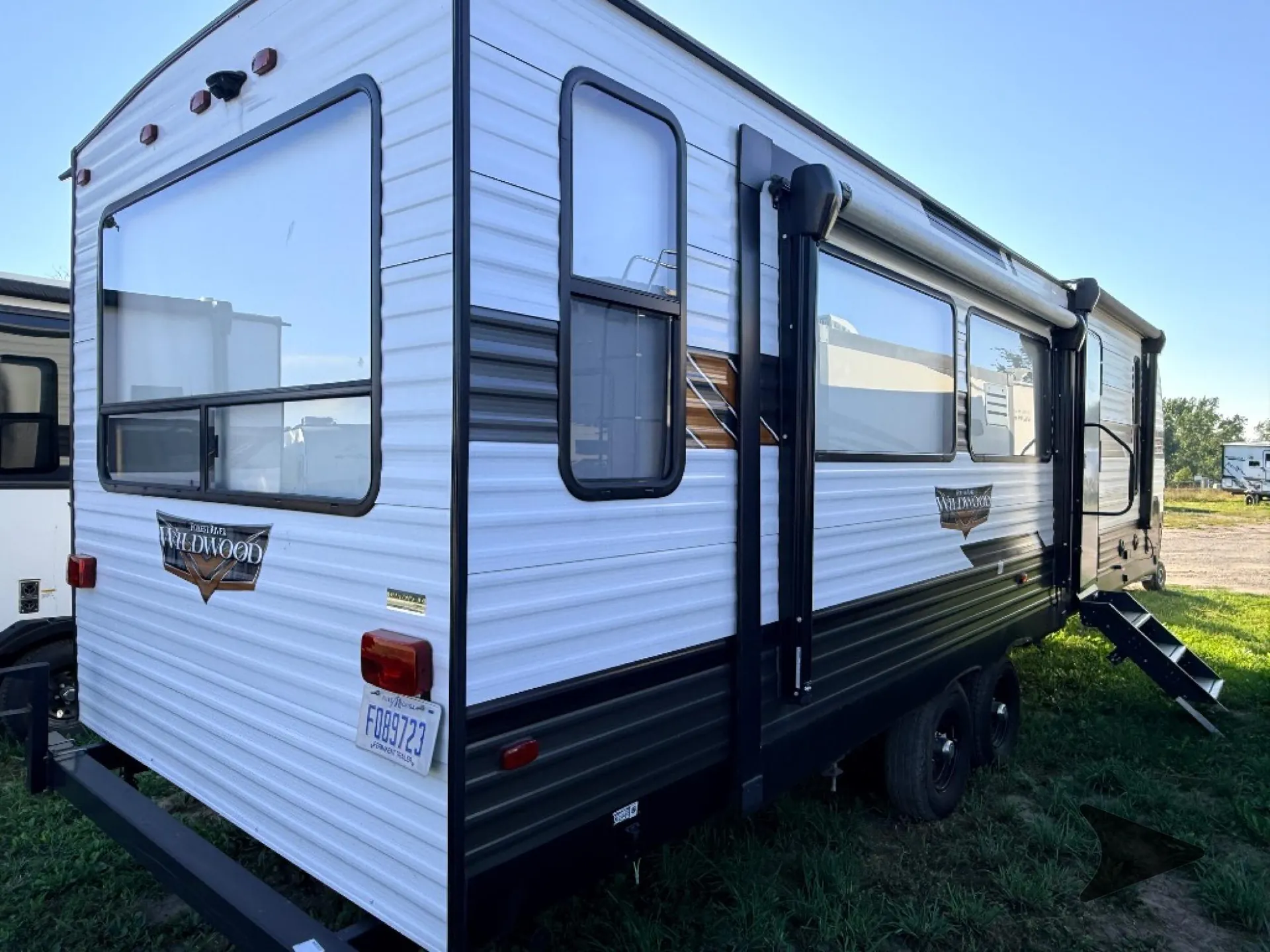 2021 Forest River Wildwood 27RE — Photo 6