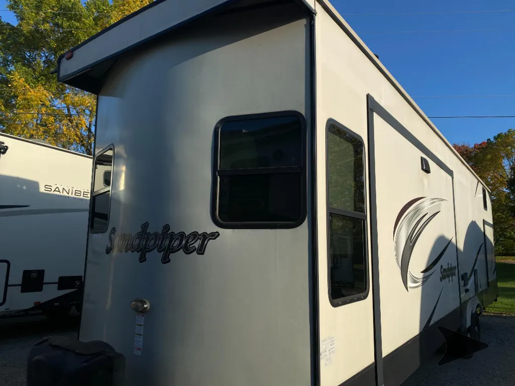 2019 Forest River Sandpiper Destination 399LOFT, Photos photo 3