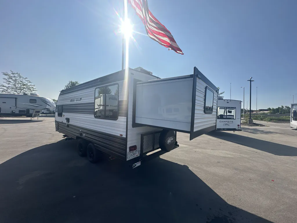 2023 Forest River Cherokee Grey Wolf 19SM, Photos photo 6
