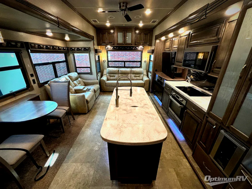 2020 Forest River Cedar Creek Champagne Edition 38EL, Photos photo 4