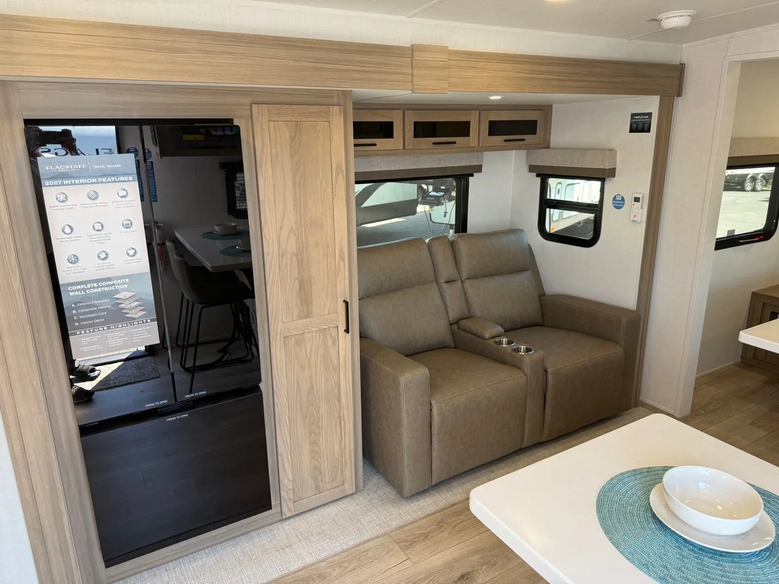 2027 Forest River Flagstaff Micro Lite 25SRB — Photo 6