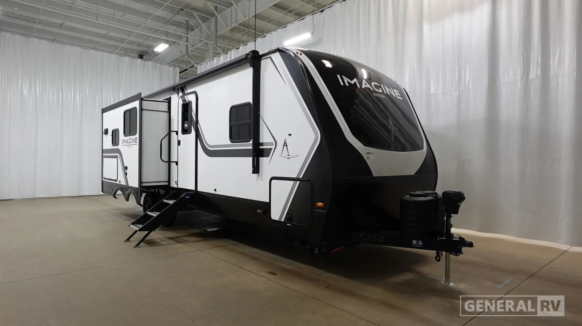 2027 Grand Design Imagine 2670MK - Photo 2