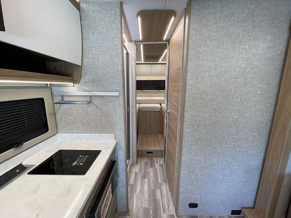 2026 Tiffin Wayfarer 25 XLW, Photos photo 21
