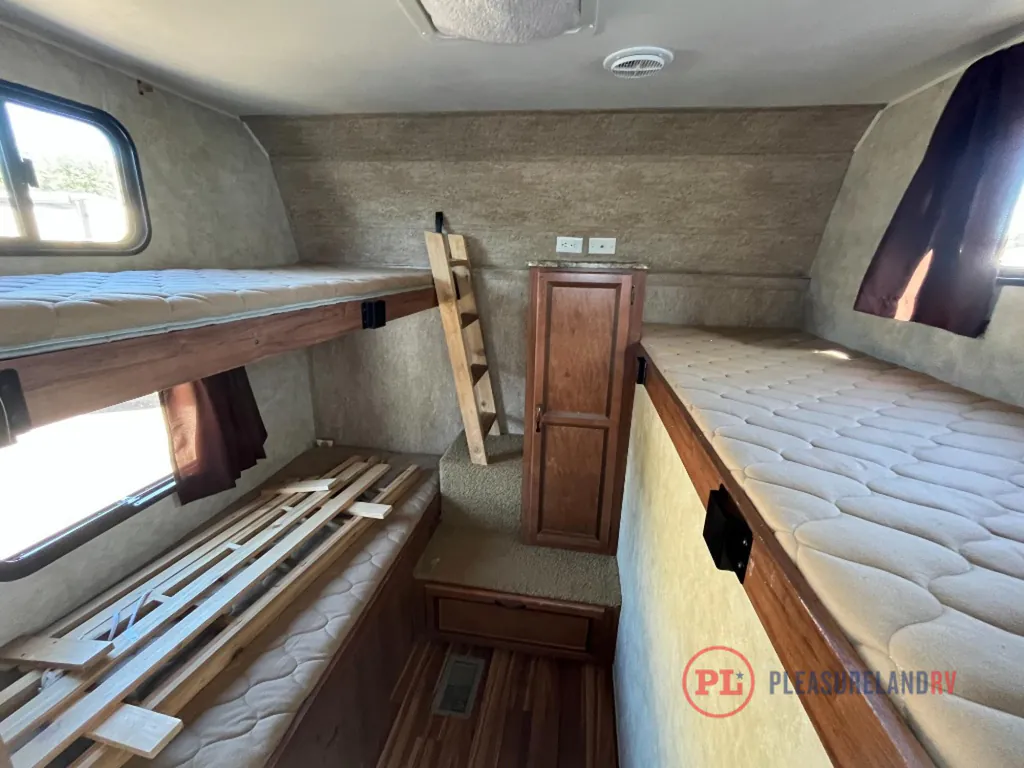 2015 Gulf Stream RV Innsbruck 30FRK, Photos photo 8