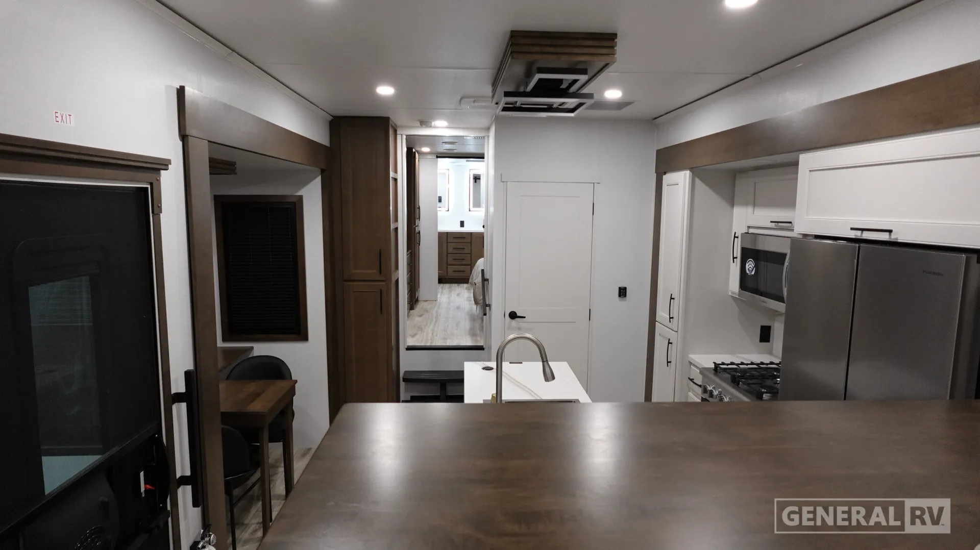 2027 Keystone Montana 3800FL - Photo 3