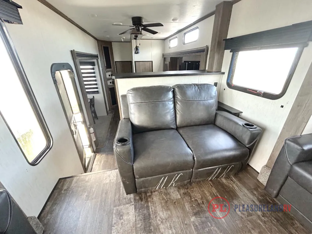 2022 Forest River Sabre 37FLH, Photos photo 12