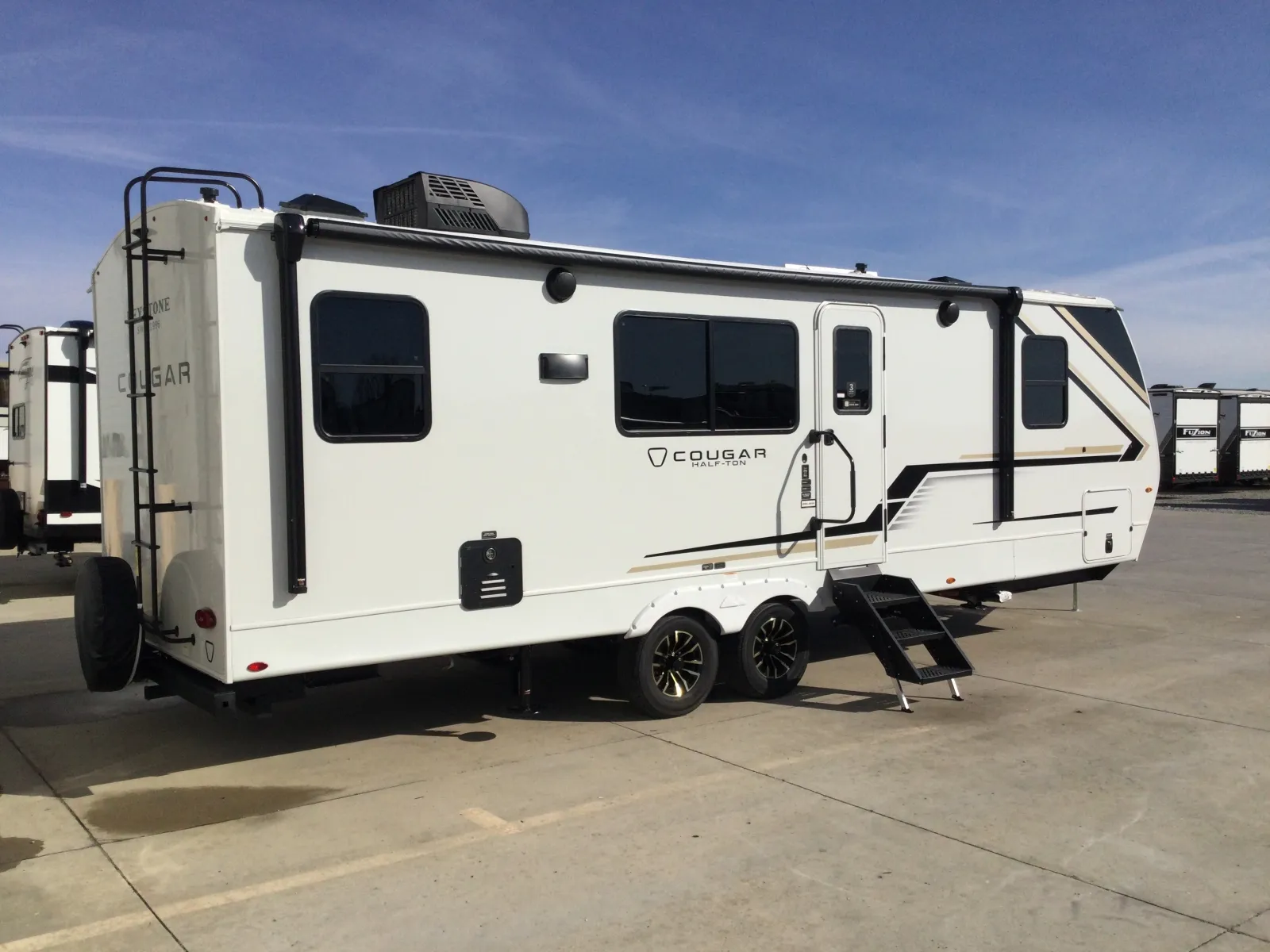 2026 Keystone Rv Cougar 26LBW - Photo 2