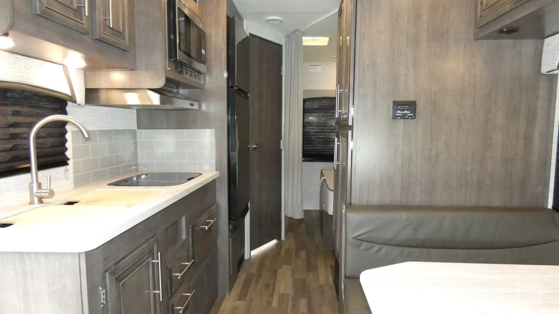 2024 Entegra Coach Odyssey-SE 22C - Photo 3