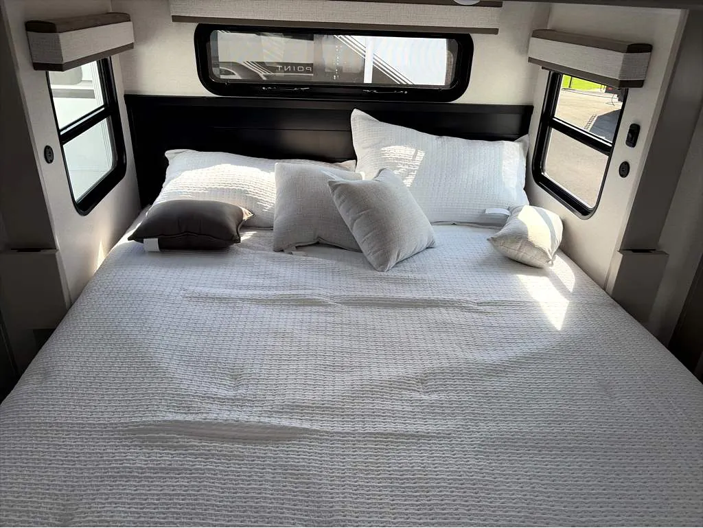 2027 Jayco North Point 391TBBH, Photos photo 25