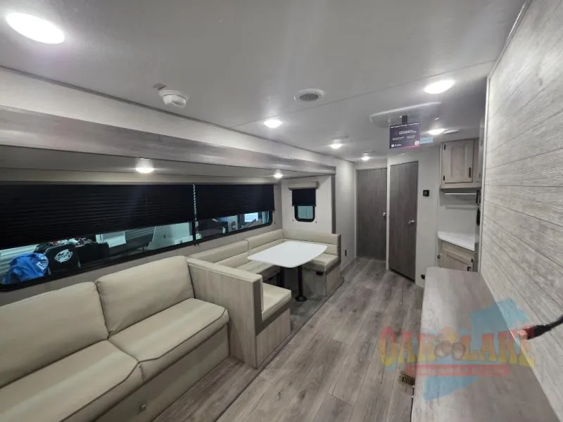 2026 Coachmen RV Catalina Summit Series 8 281QBUNK - Photo 2