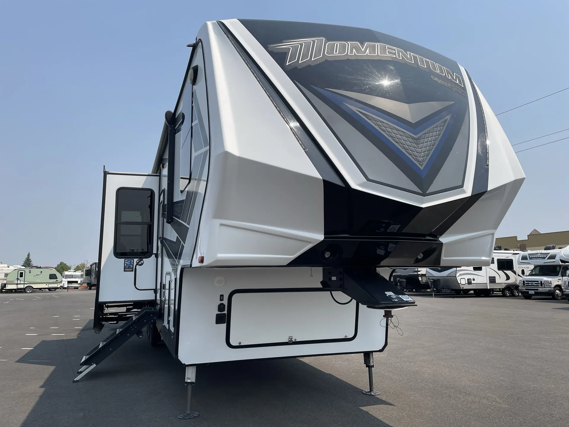 2018 Grand Design Momentum 381M - Photo 2