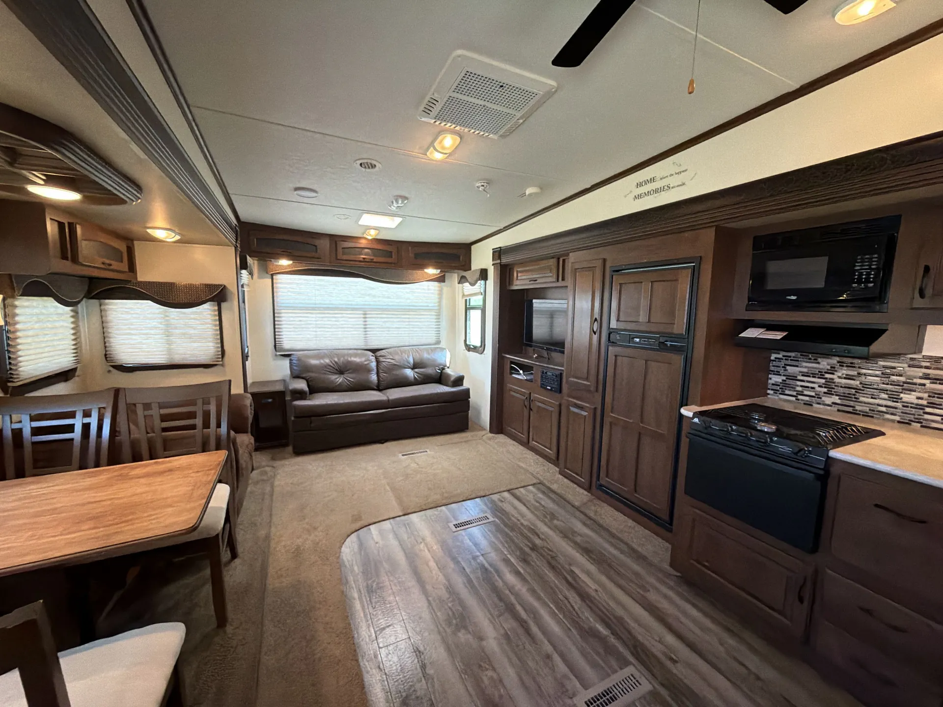 2014 Jayco Eagle 28.5RLTS — living area main