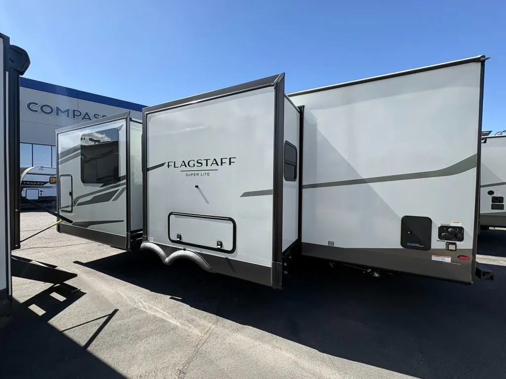 2027 Forest River Flagstaff Super Lite 26MBR — Photo 7