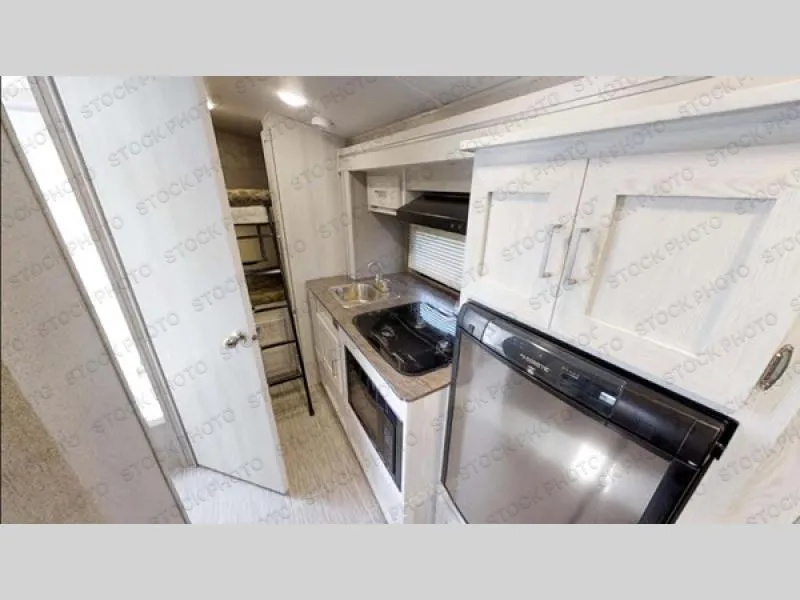 2019 Forest River RV Flagstaff E-Pro 16BH - Photo 4