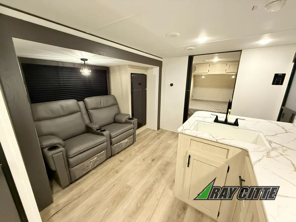 2026 Shasta RVs i-5 Edition 526RBS, Photos photo 11