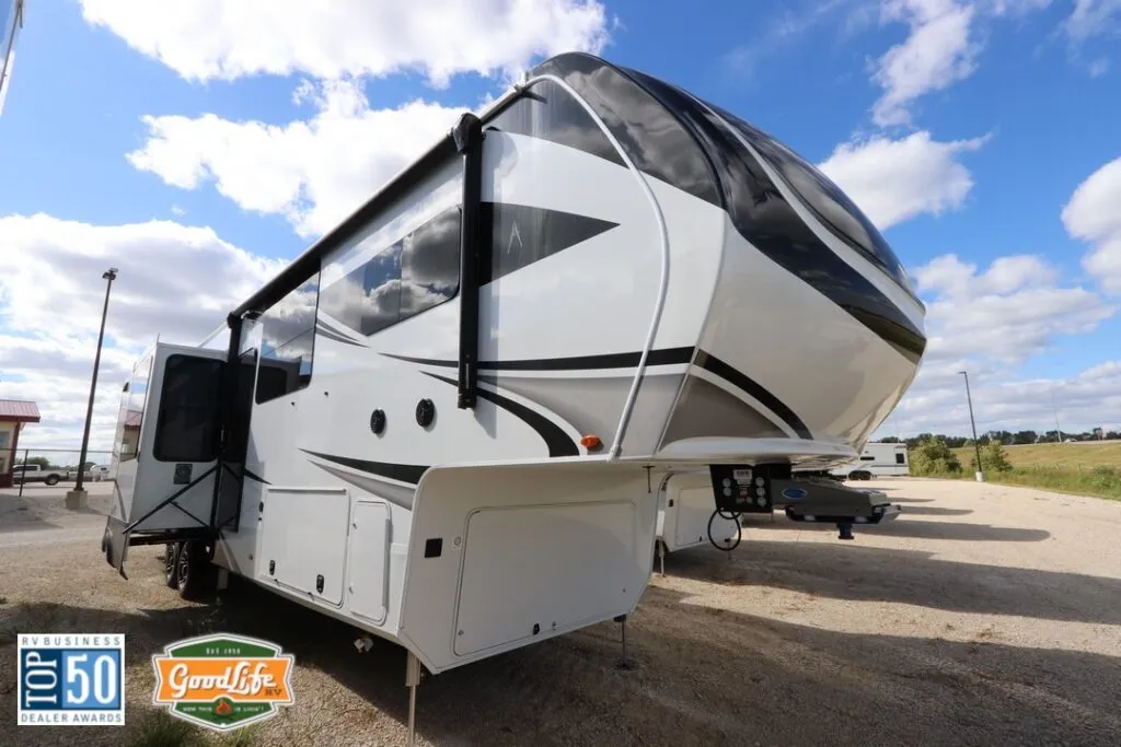 2026 Grand Design Solitude 390RK - Photo 2