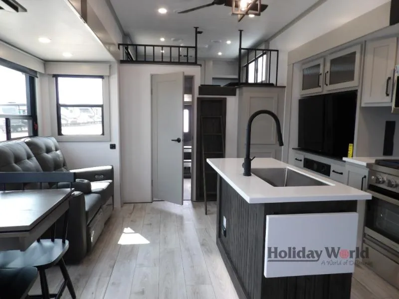 2026 Keystone Montana High Country 381TB - Photo 4
