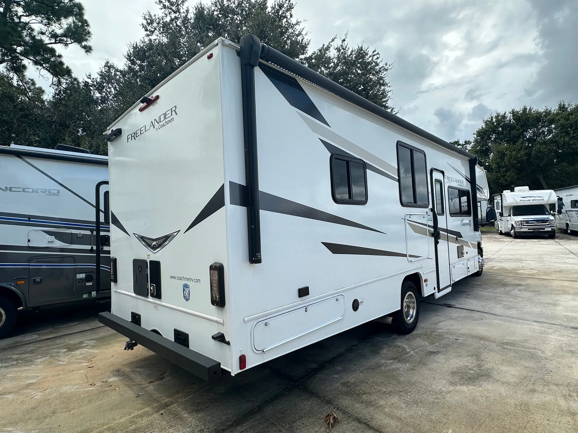 2025 Coachmen Freelander 29KB - Photo 3