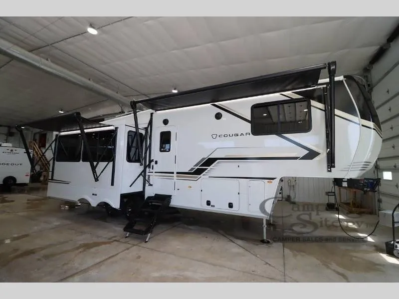 2027 Keystone Cougar 290RLS - Photo 2