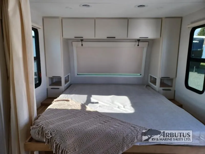 2026 Winnebago Thrive 22MBH - Photo 4