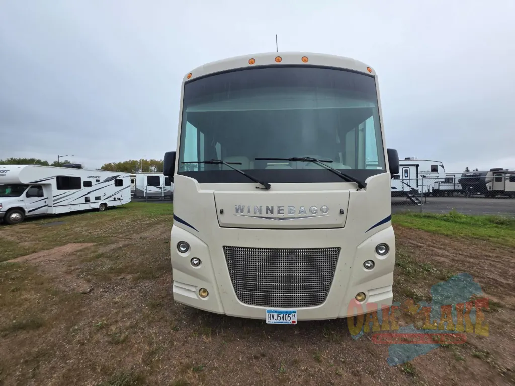 2018 Winnebago Sunstar 27P, Photos photo 38