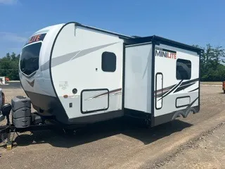 2022 Forest River Rockwood Mini Lite 2104S - Photo 3