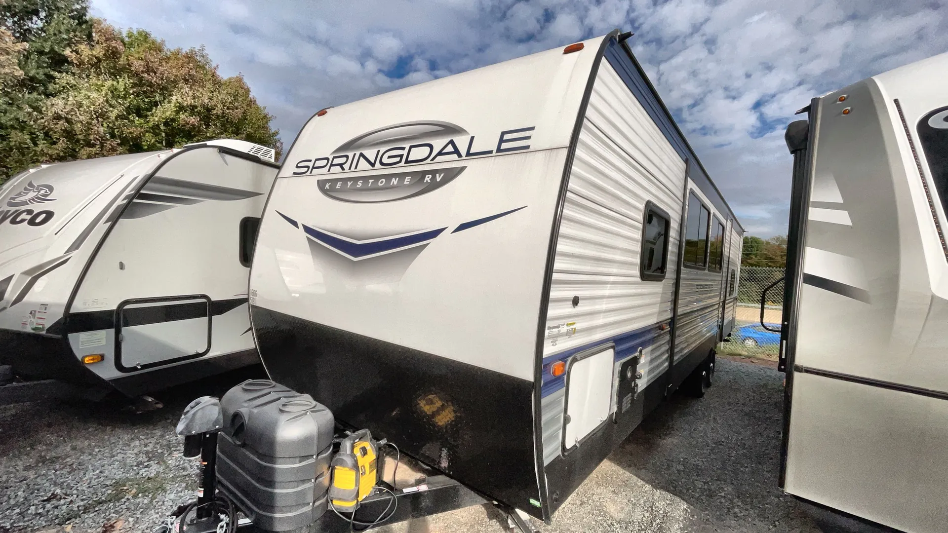 2025 Keystone Springdale 310BR - Photo 2