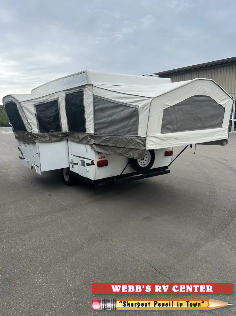 2011 Forest River Rockwood Premier 2317G, Photos photo 4