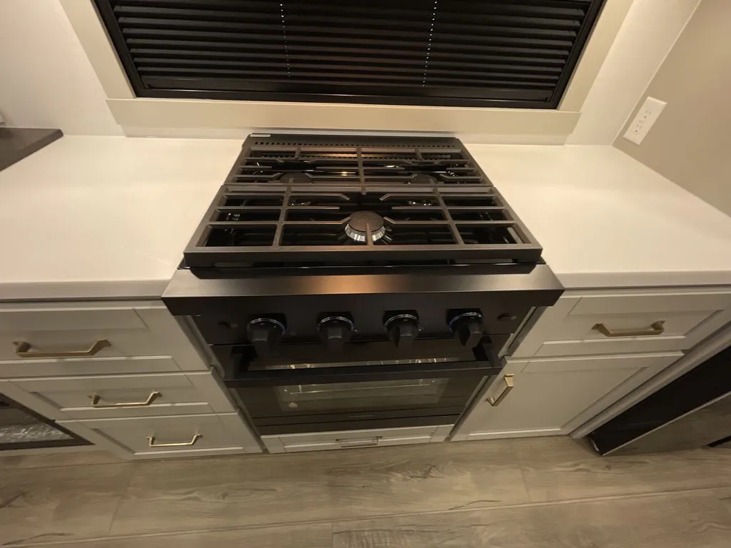 2026 Brinkley Model Z 3515, Photos photo 9